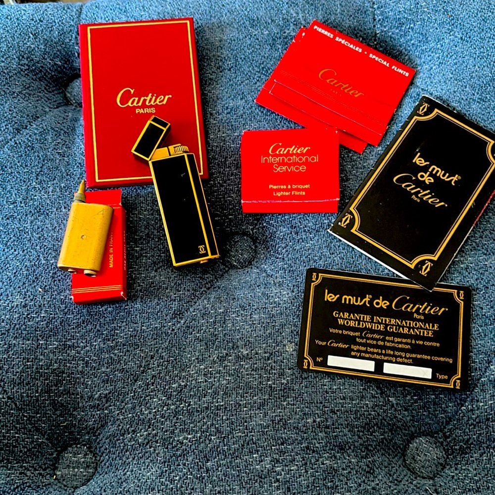 Vintage🔥Cartier🔥Gold Plated Textured Lighter I do not know if it works.